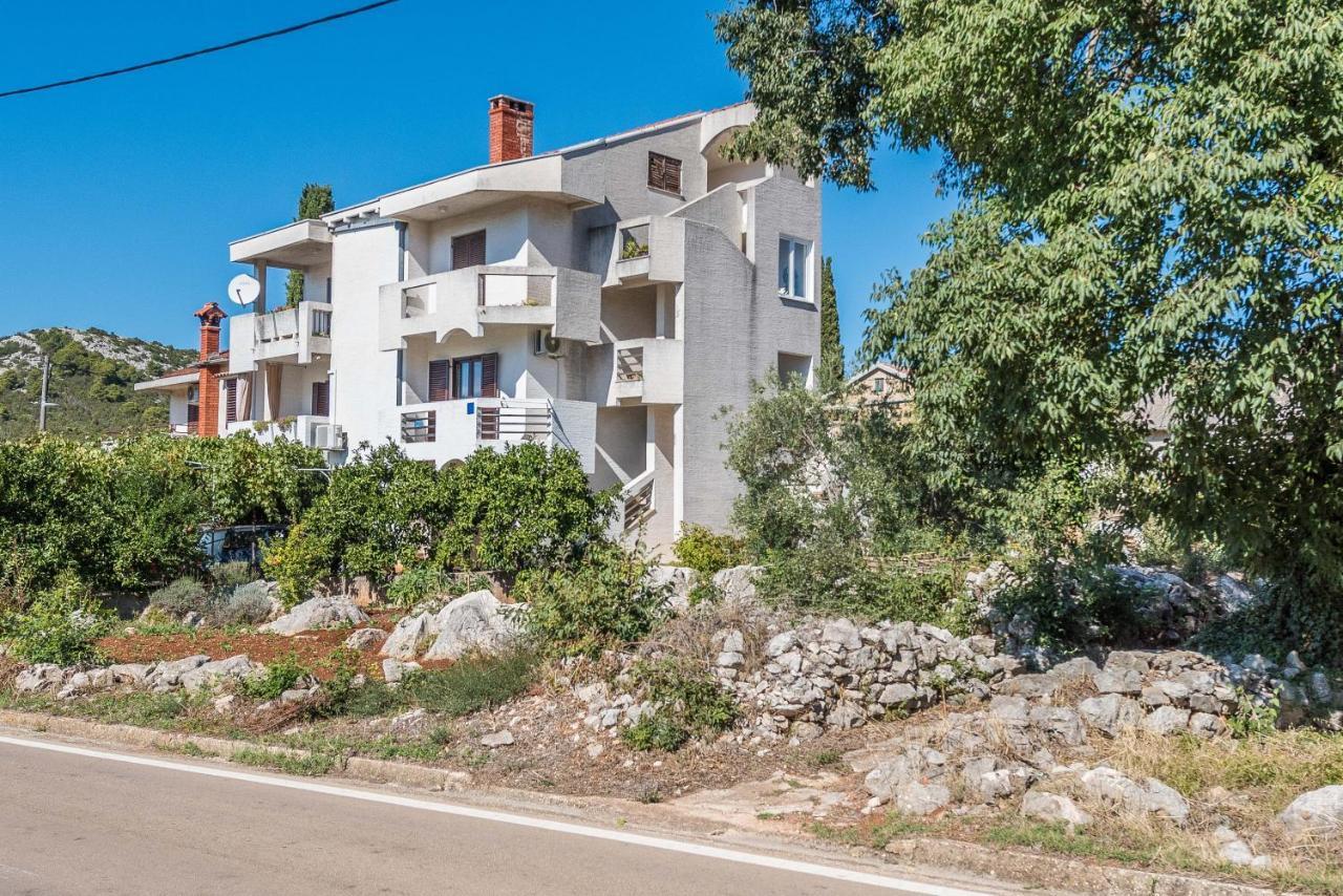 Stedi Apartment Lukoran Екстериор снимка