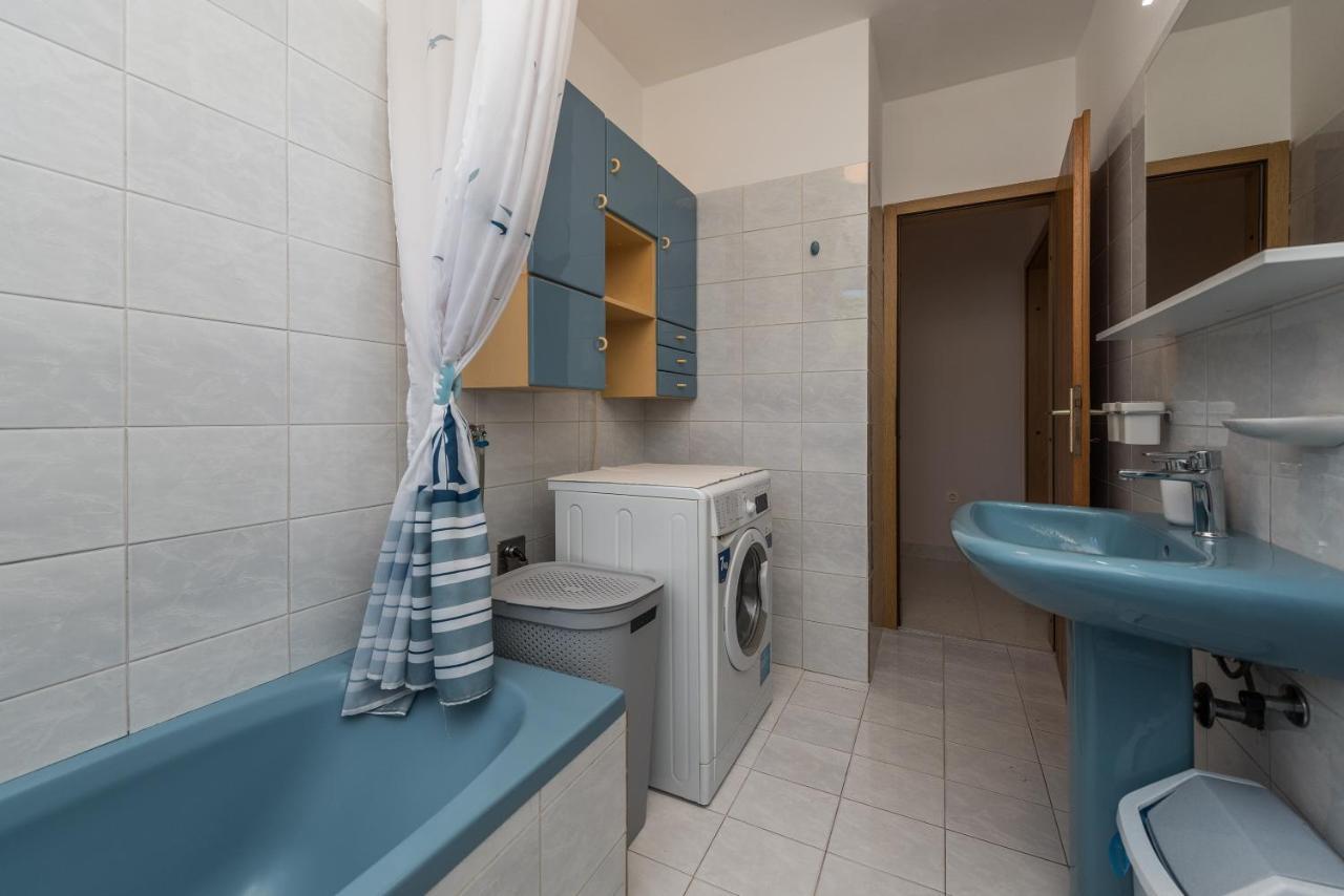 Stedi Apartment Lukoran Екстериор снимка