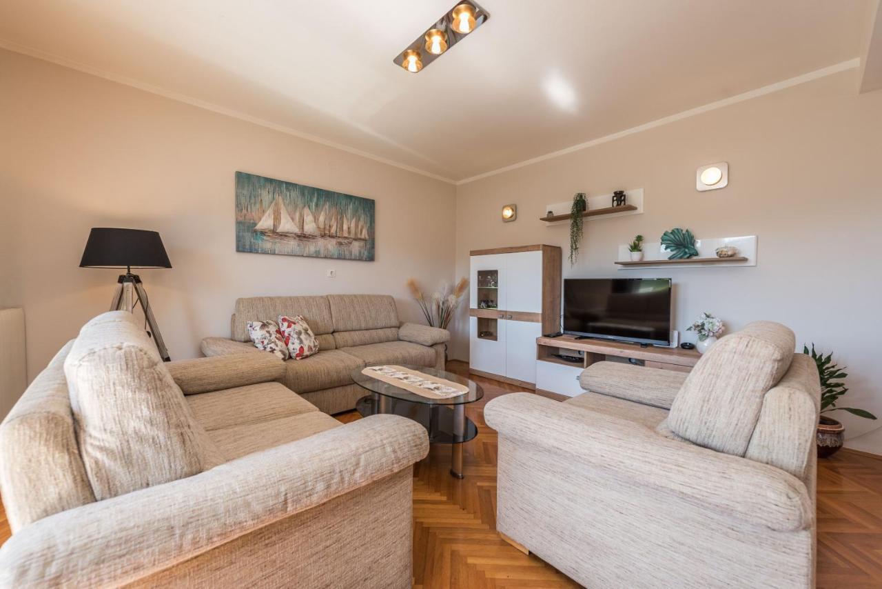 Stedi Apartment Lukoran Екстериор снимка