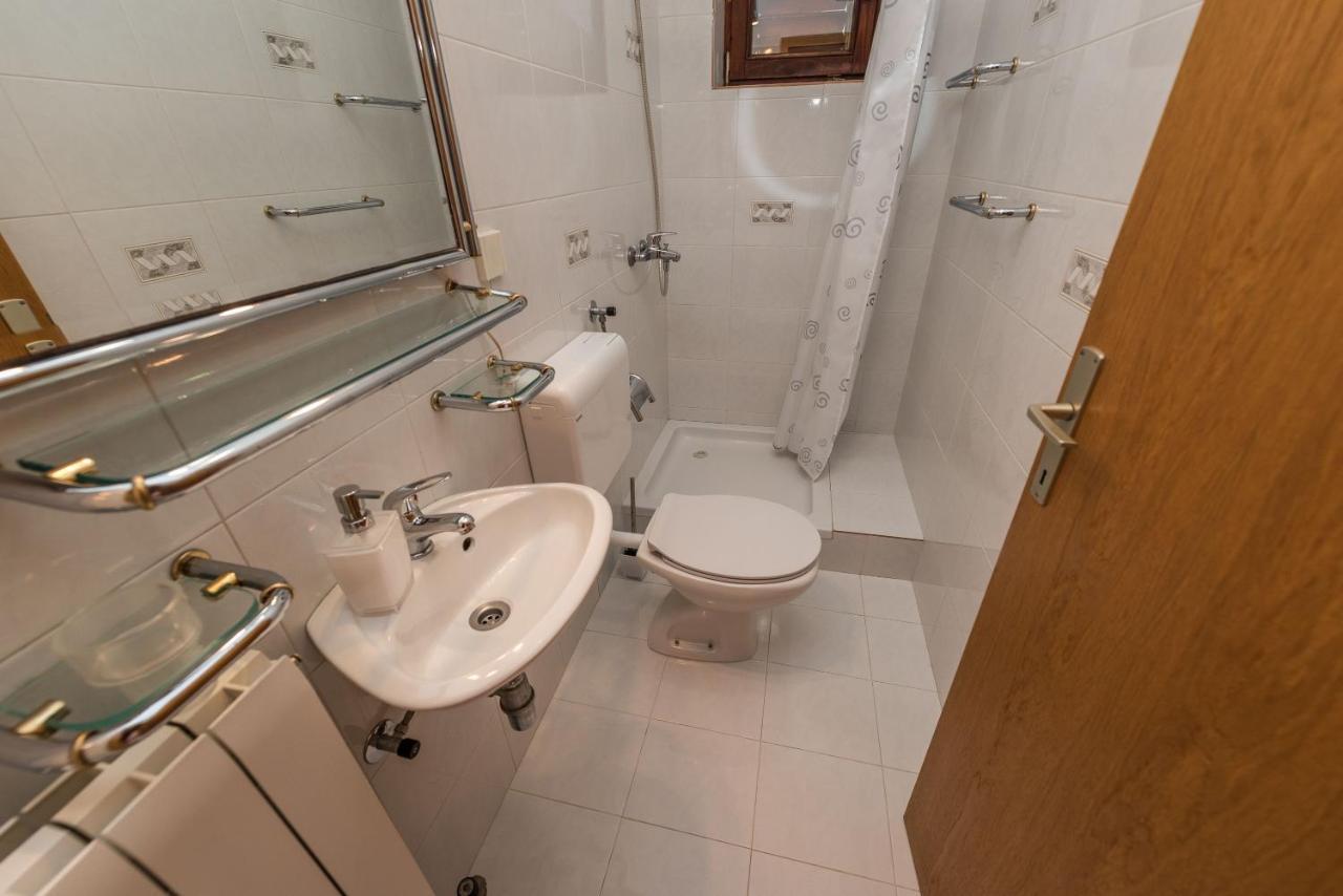 Stedi Apartment Lukoran Екстериор снимка
